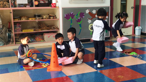 幼稚園教師專業發展活動，研習自由遊戲模式