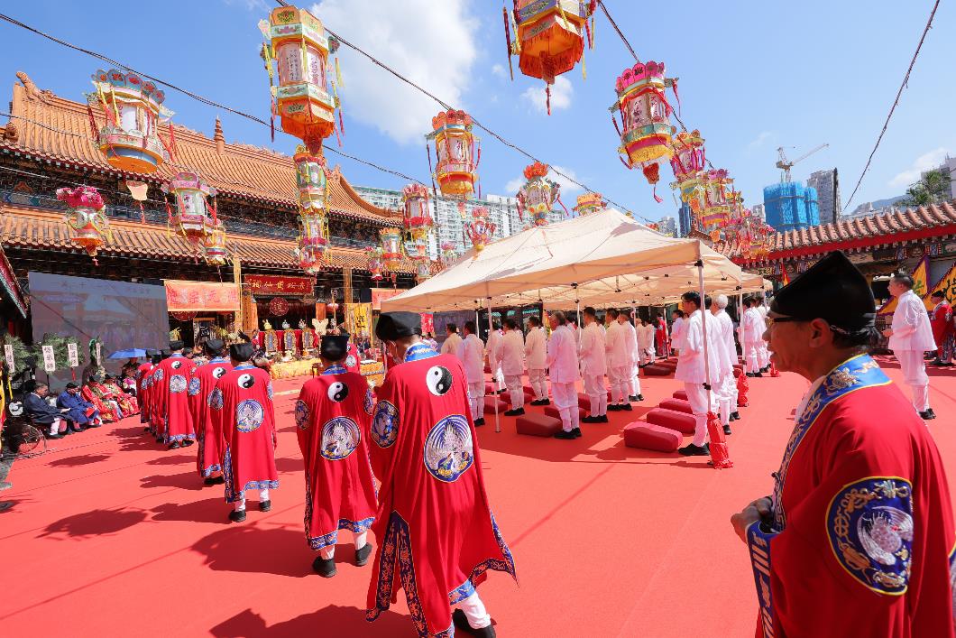 2-今屆共有33位新晋道長正式成為嗇色園普宜壇義務道長