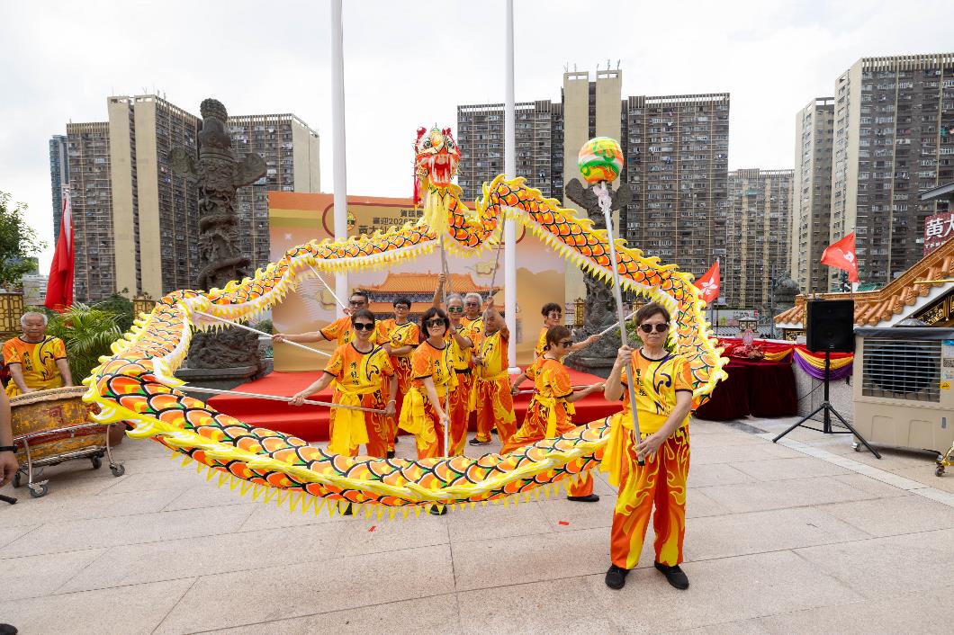 8-可康耆英鄰舍中心耀龍隊舞金龍助慶