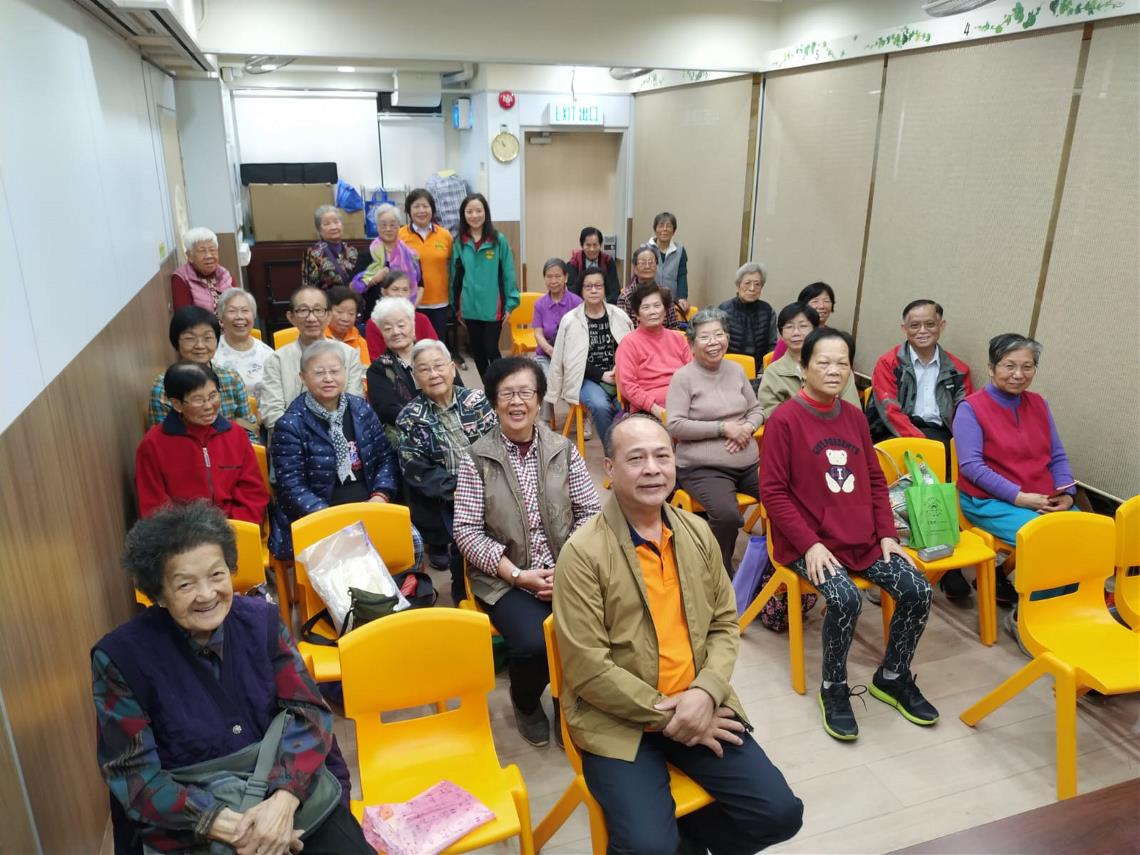 Elderly Chanting Group